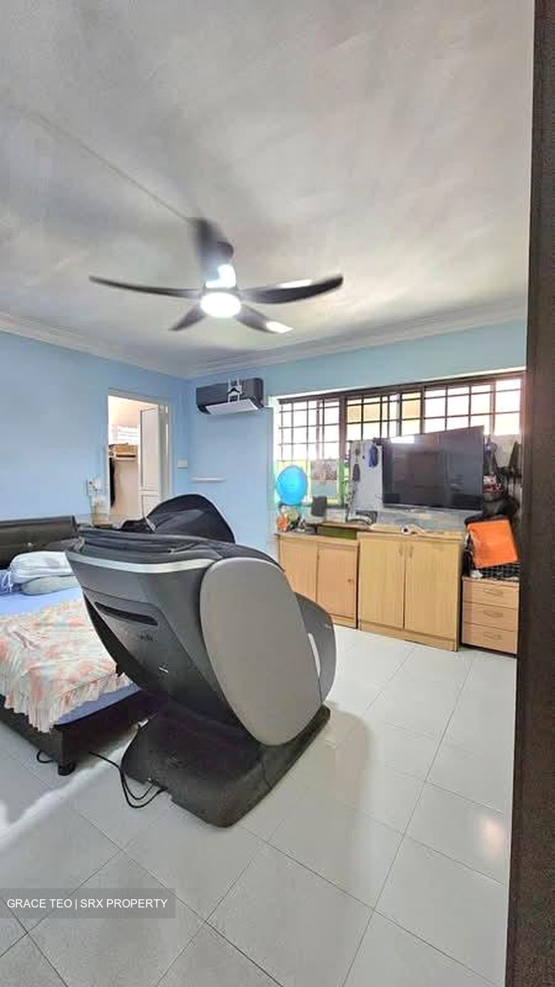 Blk 723 Jurong West Avenue 5 (Jurong West), HDB 5 Rooms #574538151